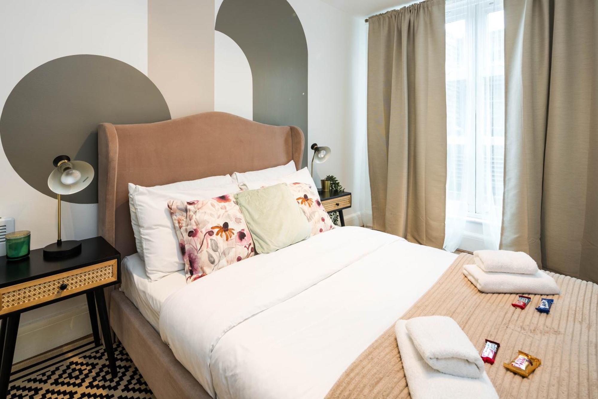 Charming Spacious 2Br Flat Near Station Plus Parking London Exterior photo